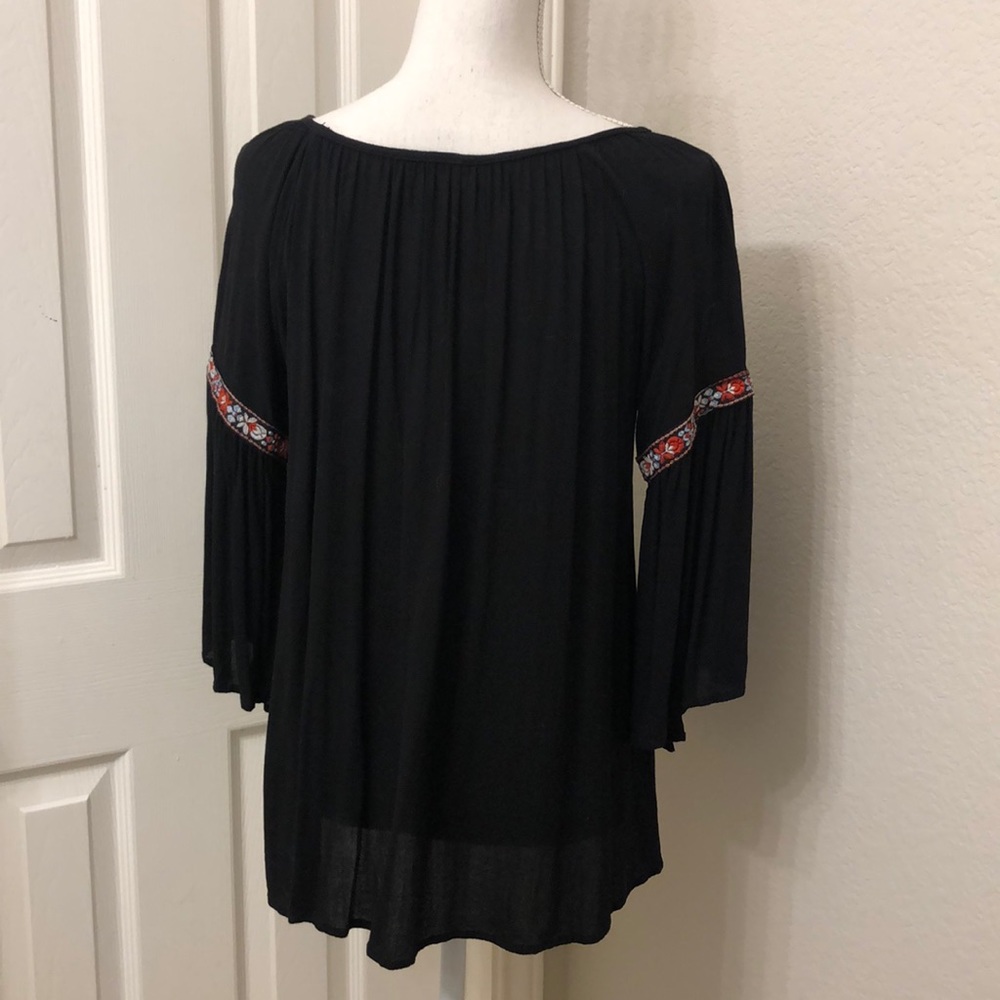 Black Boutique 3/4 sleeve blouse franchescas - Picture 4 of 5